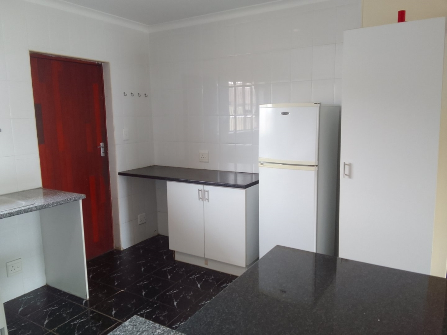 4 Bedroom Property for Sale in Summerstrand Eastern Cape